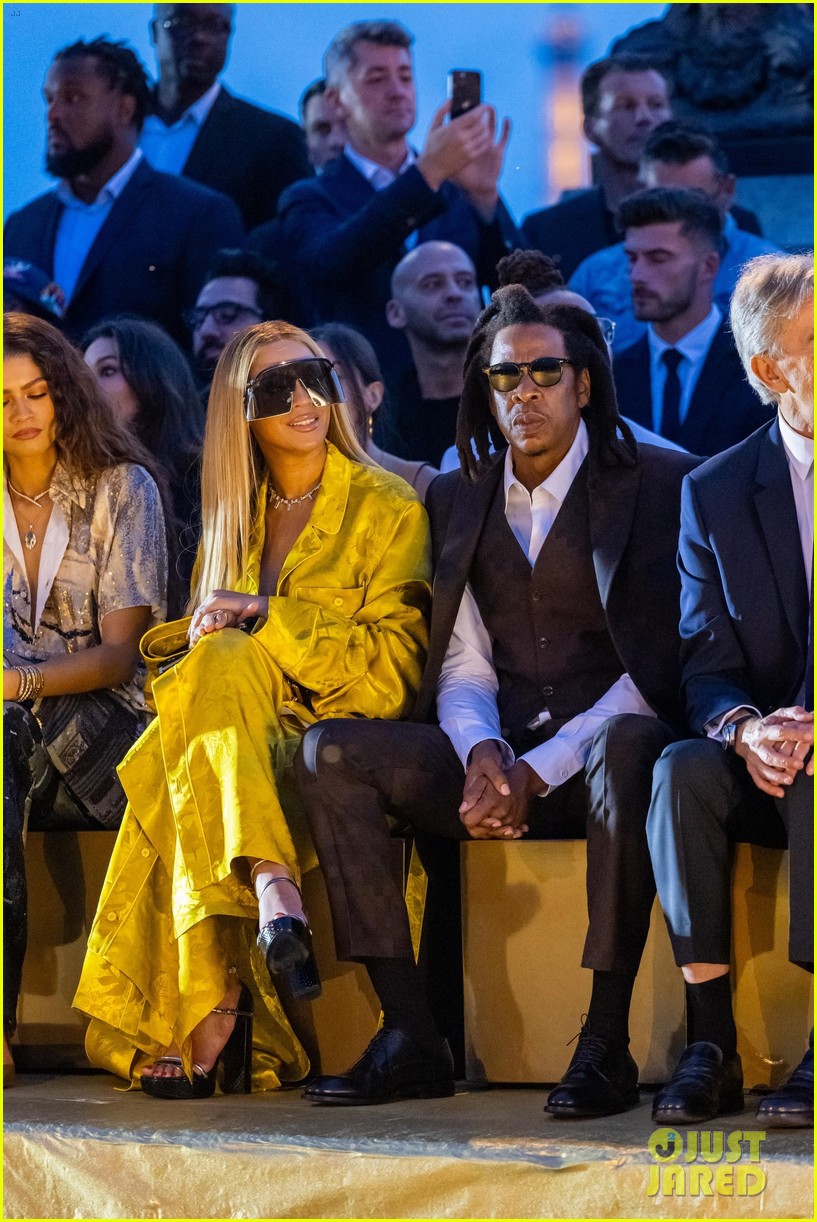 Zendaya Hangs Out with Beyonce & Jay-Z at Louis Vuitton Show in