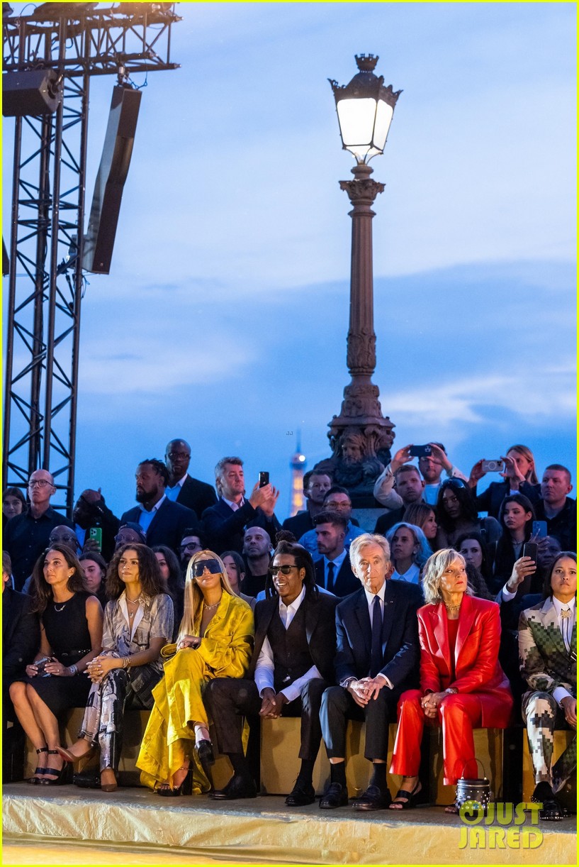 Zendaya Hangs Out with Beyonce & Jay-Z at Louis Vuitton Show in Paris, Beyonce Knowles, Fashion, Jaden Smith, Jay-Z, Willow Smith, Zendaya