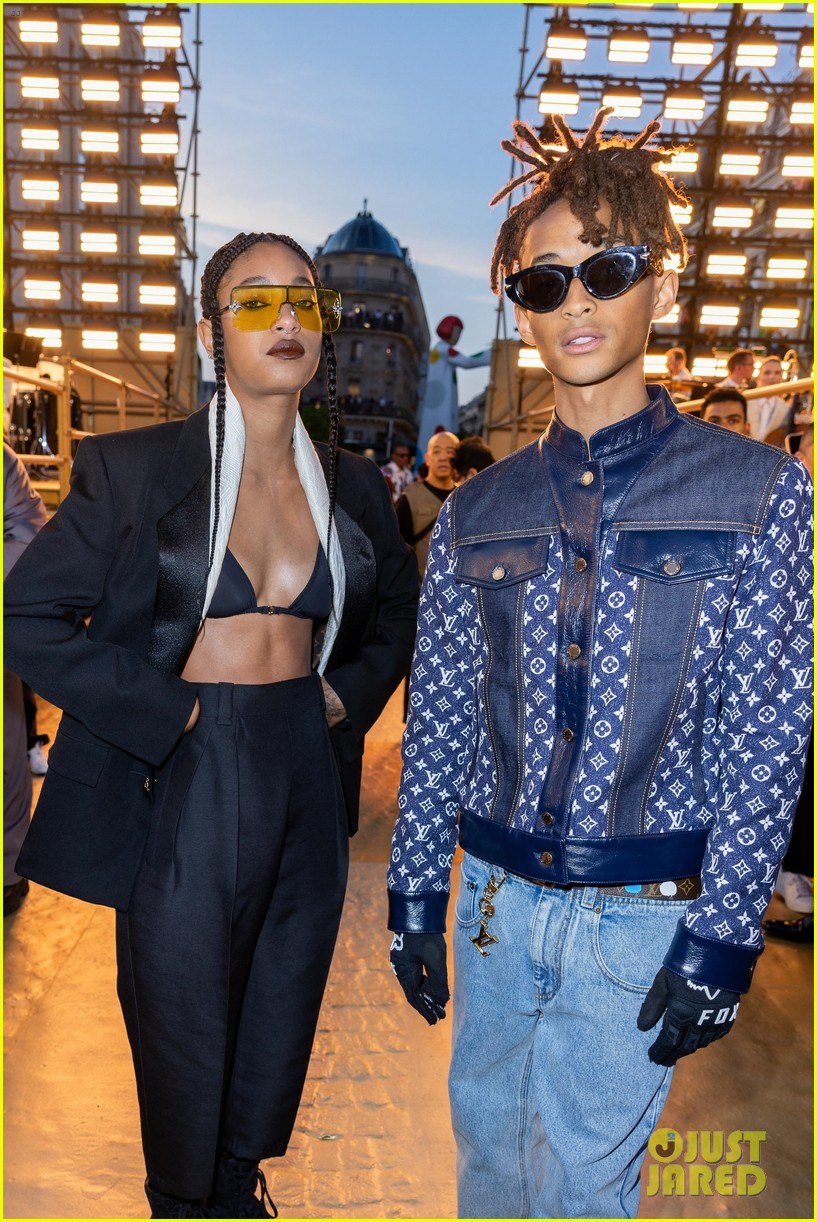 Beyoncé, Rihanna & Zendaya Front Row at Louis Vuitton Show & More