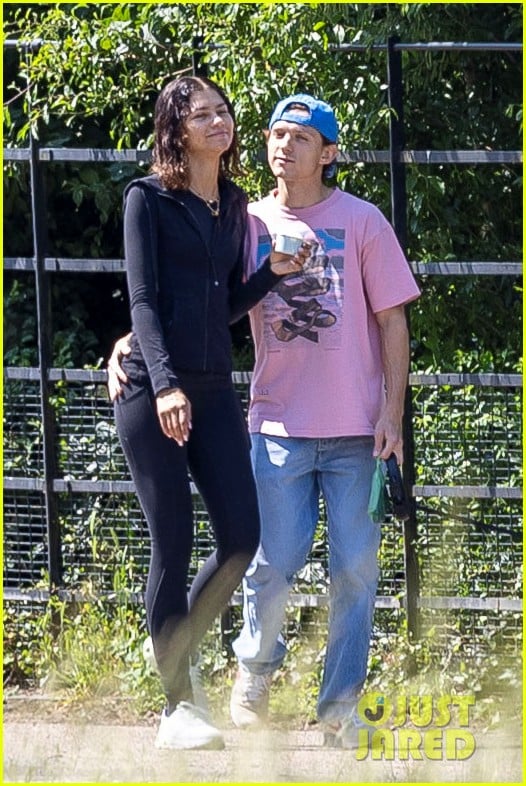 Zendaya & Tom Holland Spotted Enjoying Ice Cream Together in London