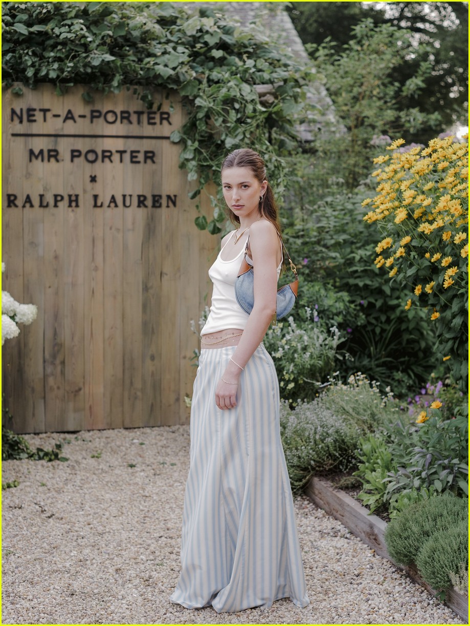 Christopher Briney & Girlfriend Isabel Machado Dance the Night Away at ...