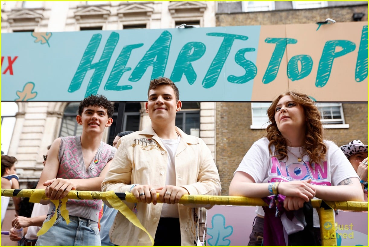 Heartstopper Cast Rides London Pride Parade Float Debuts Season 2 Teaser Trailer Watch Now 6389