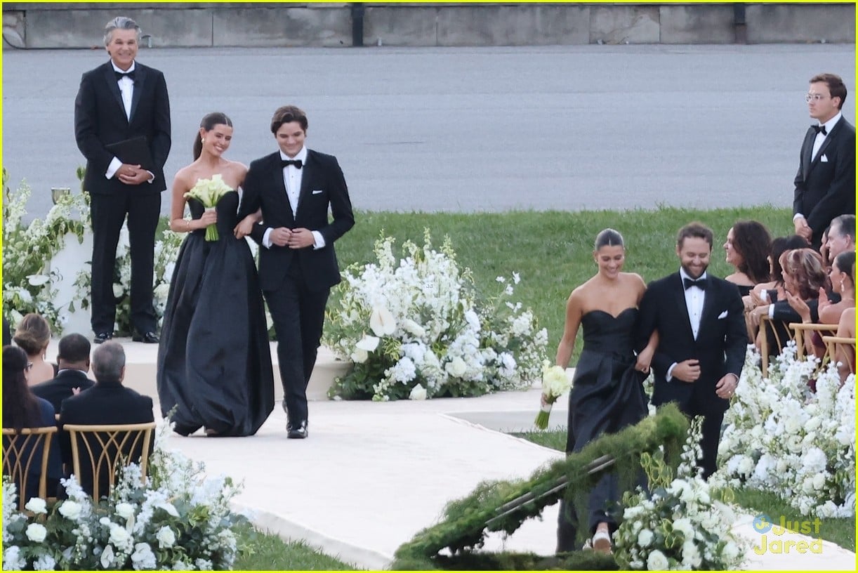 Full Sized Photo of aaron carpenter marries connar franklin in weekend ...