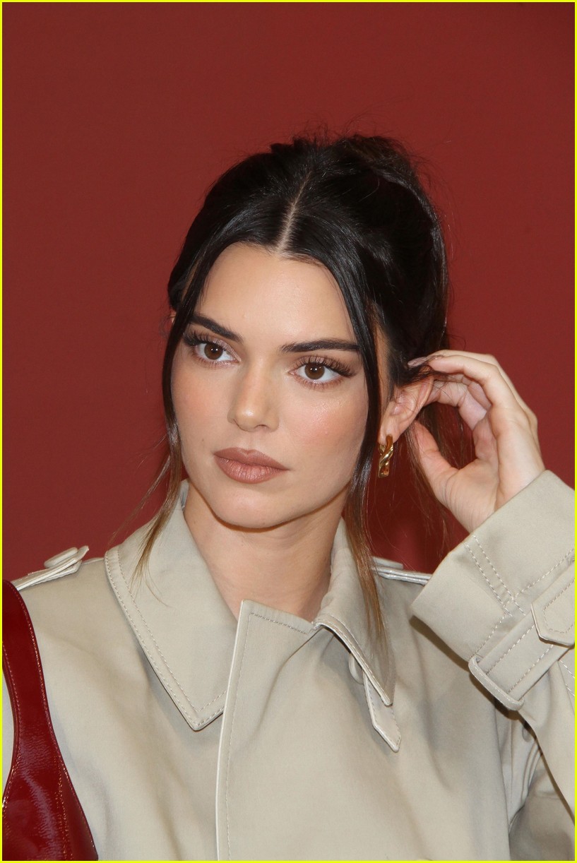 Kendall Jenner & Bad Bunny, Halle Bailey & DDG Cozy Up at Google Ancora ...