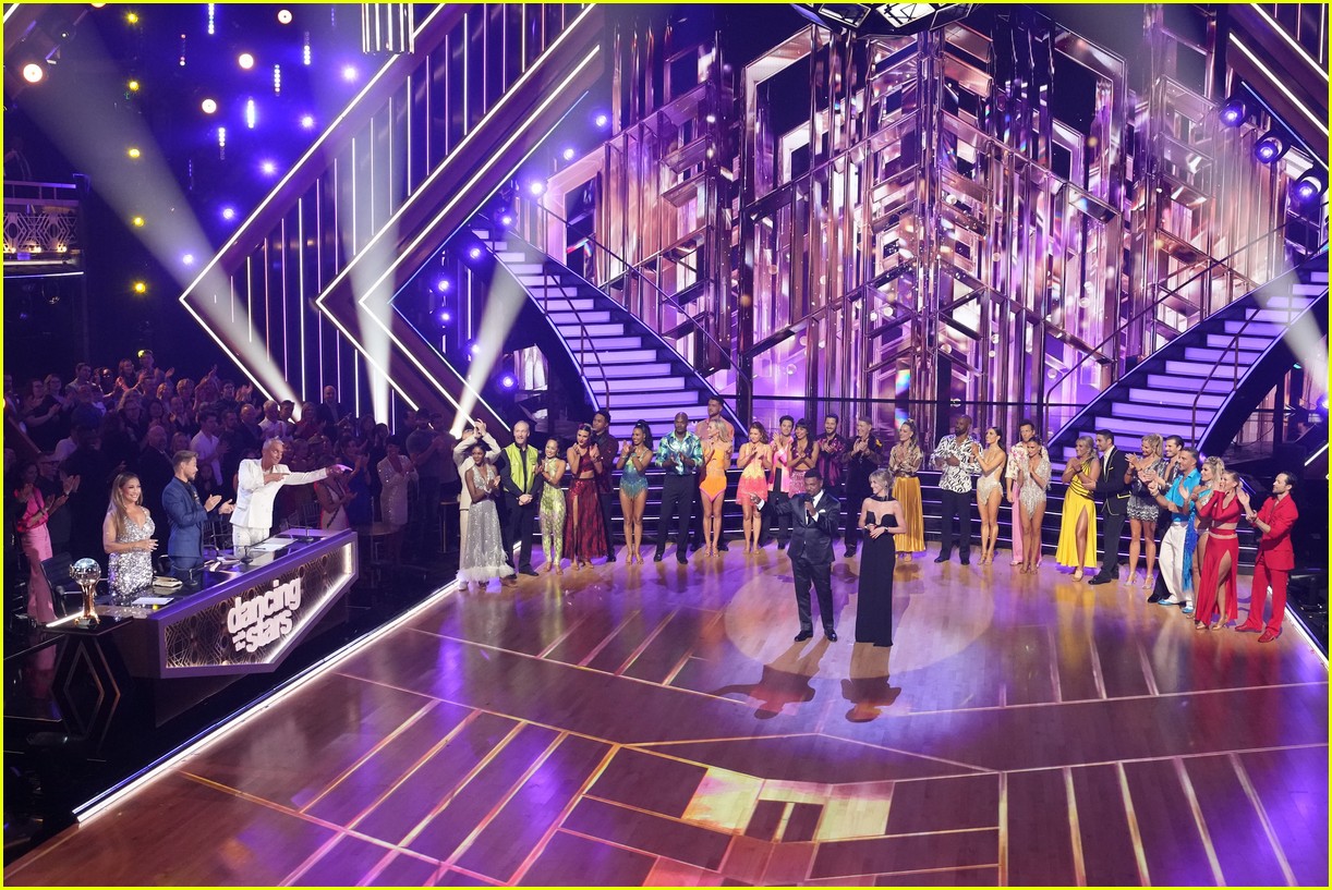 The Unforgettable Moments Of Judge Len Goodman On Dwts - ztlxx9w