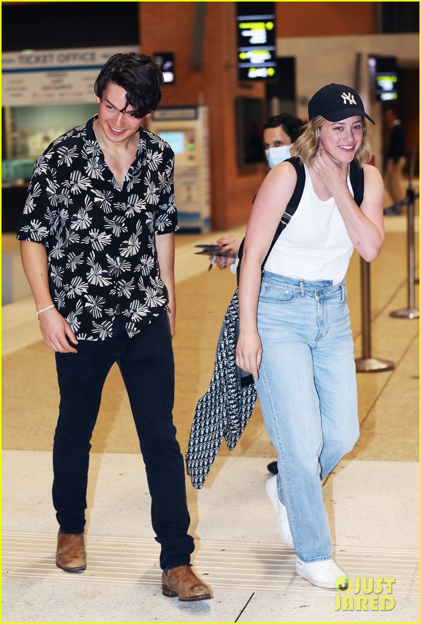 Lili Reinart & Boyfriend Jack Martin Arrive In Venice Together | Photo