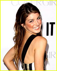 Shenae Grimes Whips It Real Good