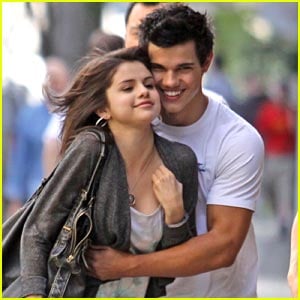 Selena Gomez Doesn’t Really Hate Twilight | Selena Gomez | Just Jared Jr.