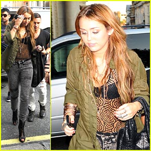 Miley Cyrus is Sake Sweet | Miley Cyrus | Just Jared Jr.