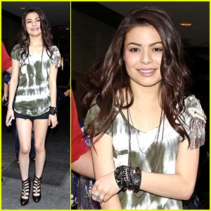300px x 300px - Miranda Cosgrove Photos, News, Videos and Gallery | Just Jared Jr. | Page 36
