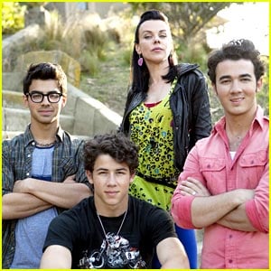 The Jonas Brothers are Mona's Men