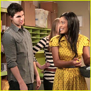 Keke Palmer Casts Some Magic on Robbie Amell