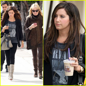 Ashley Tisdale: Planet Blue Pair With Mom!