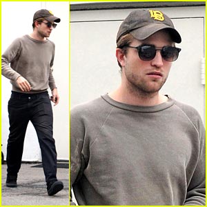 Robert Pattinson is a Gray Guy | Robert Pattinson | Just Jared Jr.