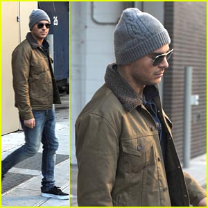 Zac Efron: ‘New Year’s Eve’ in NYC! | Zac Efron | Just Jared Jr.