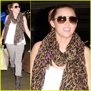 Miley Cyrus: Beverly Center Shopping with Noah!: Photo 409655, Miley  Cyrus, Noah Cyrus Pictures