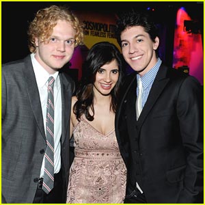 Janelle Ortiz: Young Hollywood Awards with Joe & Jared!
