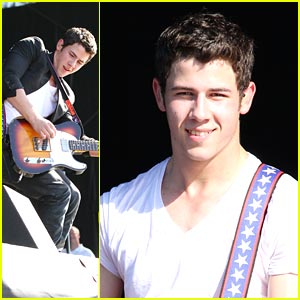 Nick Jonas: Ottawa Bluesfest Boy | Jonas Brothers, Nick Jonas | Just ...