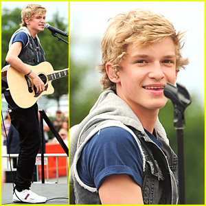 Cody Simpson: Smith Haven Mall Show! | Cody Simpson | Just Jared Jr.