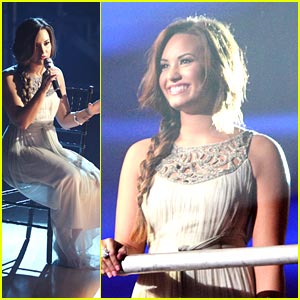 Demi Lovato -- 'Skyscraper' on DWTS!