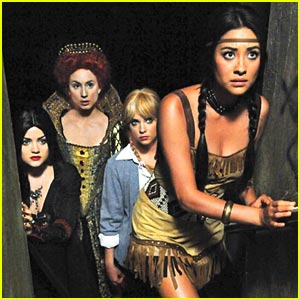 Pretty Little Liars: First Look Halloween Pic!