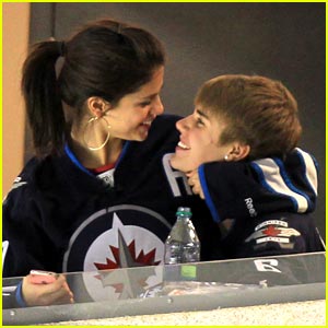 Selena Gomez Was Seen Wearing Justin Bieber's Hockey Jersey