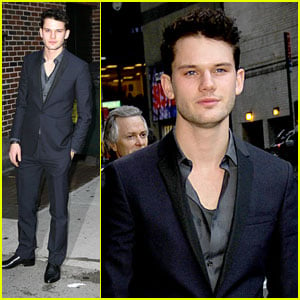 Jeremy Irvine Chats ‘War Horse’ with Letterman | Jeremy Irvine | Just ...