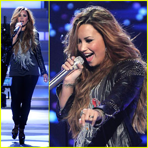 Demi Lovato: 'Give Your Heart A Break' on American Idol!