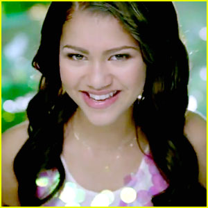 Zendaya: ‘Something To Dance For’ Video Sneak Peek! | Zendaya | Just