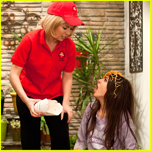 Jennette McCurdy is 'Crazy Ponnie' on 'Victorious'