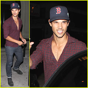 Taylor Lautner: Craig’s Dinner Dude | Taylor Lautner | Just Jared Jr.