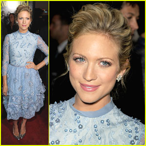 Brittany Snow Premieres 'Pitch Perfect'