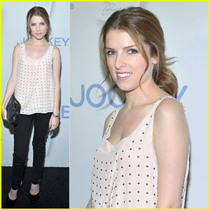 Anna Kendrick Photos News Videos And Gallery Just Jared Jr Page 36