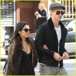 Vanessa Hudgens & Austin Butler: Weekend Walk | Austin Butler, Vanessa ...