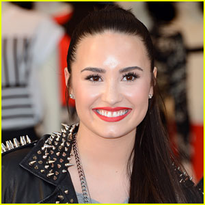 Demi Lovato Returning For 'X Factor' Season 3!
