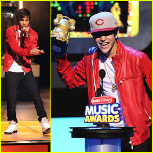 Austin Mahone: Radio Disney Music Awards 2013