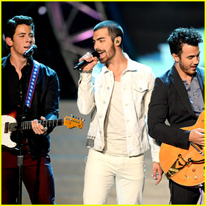 Jonas Brothers: Miss USA Competition Performance – Watch Now! | Joe ...