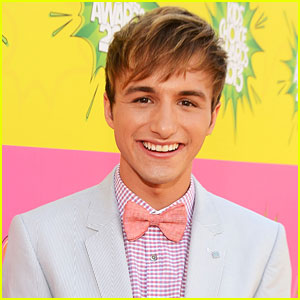Lucas Cruikshank Comes Out as Gay