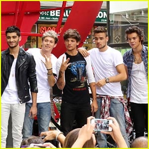 One Direction: 'Today Show' Performance Pics!, Harry Styles, One Direction,  Zayn Malik