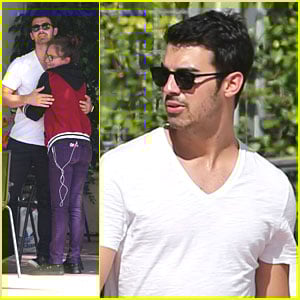 Joe Jonas: Miami Lunch | Joe Jonas, Jonas Brothers | Just Jared Jr.