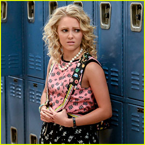 ‘The Carrie Diaries’ Exclusive Clip: Carrie & Weaver Get Real About ...