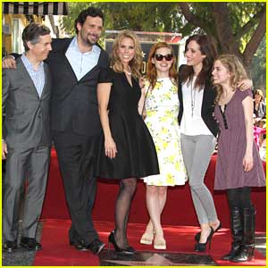 Jane Levy & Carly Chaikin: Cheryl Hines' Walk of Fame Star Ceremony!