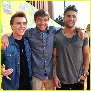 Slime Faces Ready – Emblem3 Hit Up Kids’ Choice Awards 2014 | 2014 Kids ...