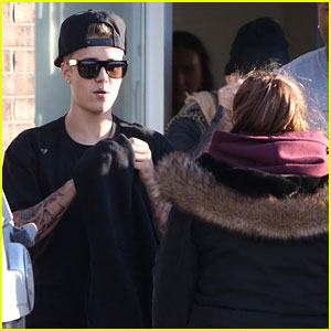 Justin Bieber Gets Some Sunlight After All-Night Studio Session in Toronto