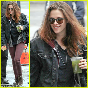 Kristen Stewart: All Smiles on 'Still Alice' Set!