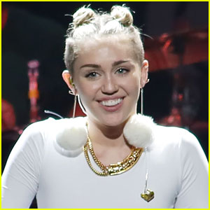 Miley Cyrus’ Tour Bus Burst Into Flames! | Miley Cyrus | Just Jared Jr.