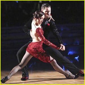 Meryl Davis & Val Chmerkovskiy Keep Wowing Us with Their 'DWTS' Argentine Tango - See The Pics!