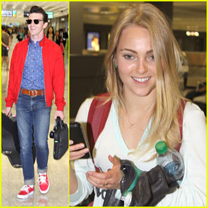 AnnaSophia Robb & Drake Bell: Airport Arrivals Ahead of White House