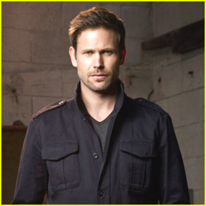 Matthew Davis - Alaric  Matthew davis, Vampire diaries, Movie stars