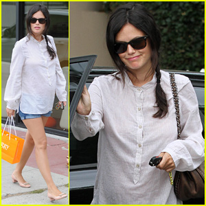 Rachel Bilson Prepares for Her Baby By Stopping by Some Boutiques